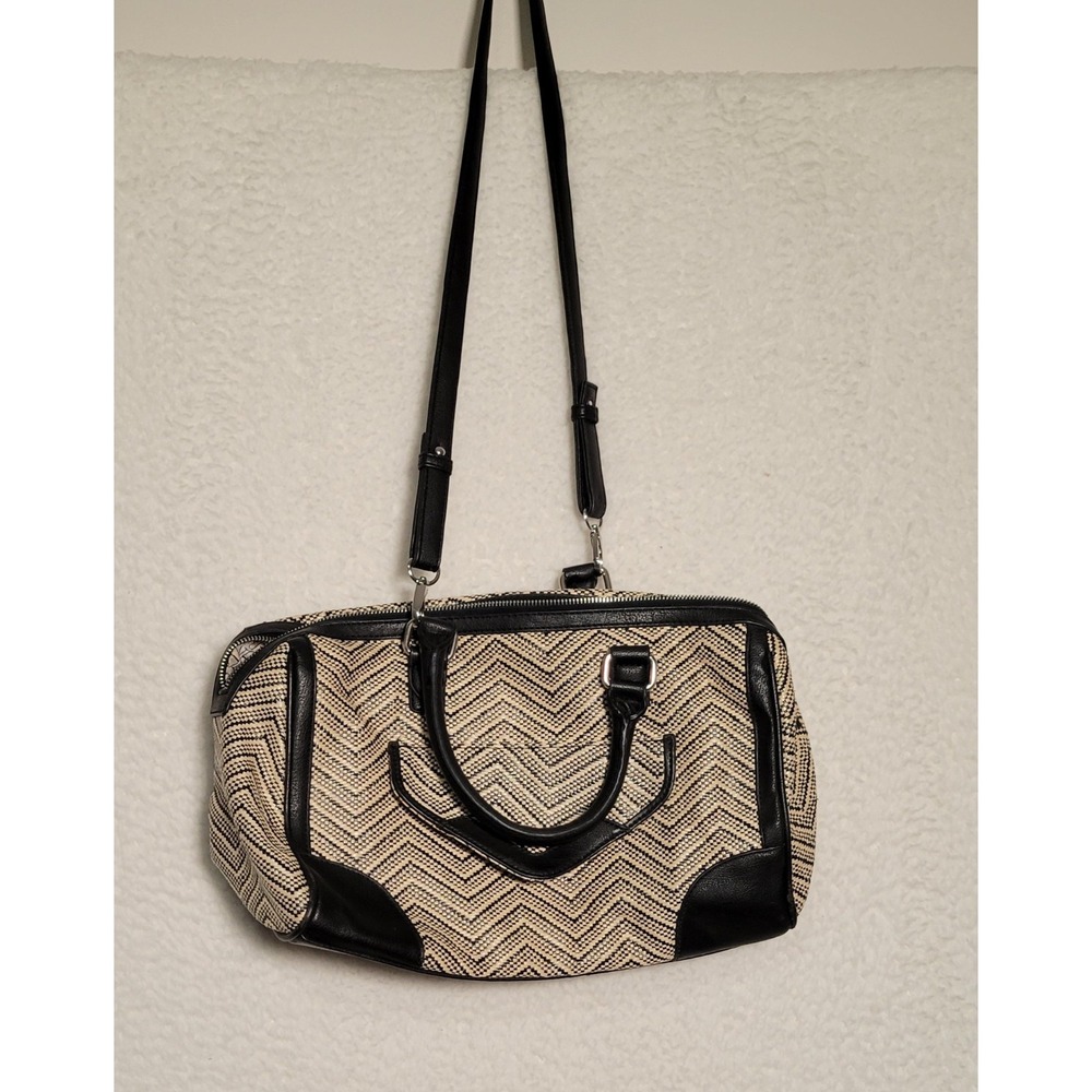 Danielle Nicole Handbag Purse Tote Crossbody Zip Close See Pics Flaw‎ 0384